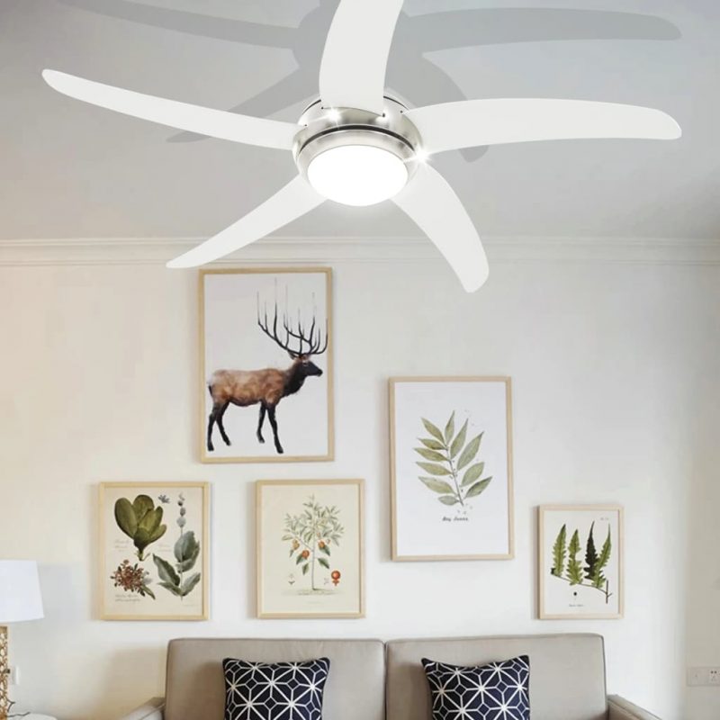 Ukrasni stropni ventilator sa svjetlom 128 cm bijeli